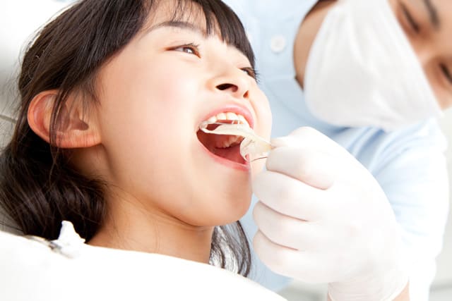 口呼吸の原因と歯並びへの影響